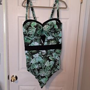 Torrid NWOT Vixen swimsuit